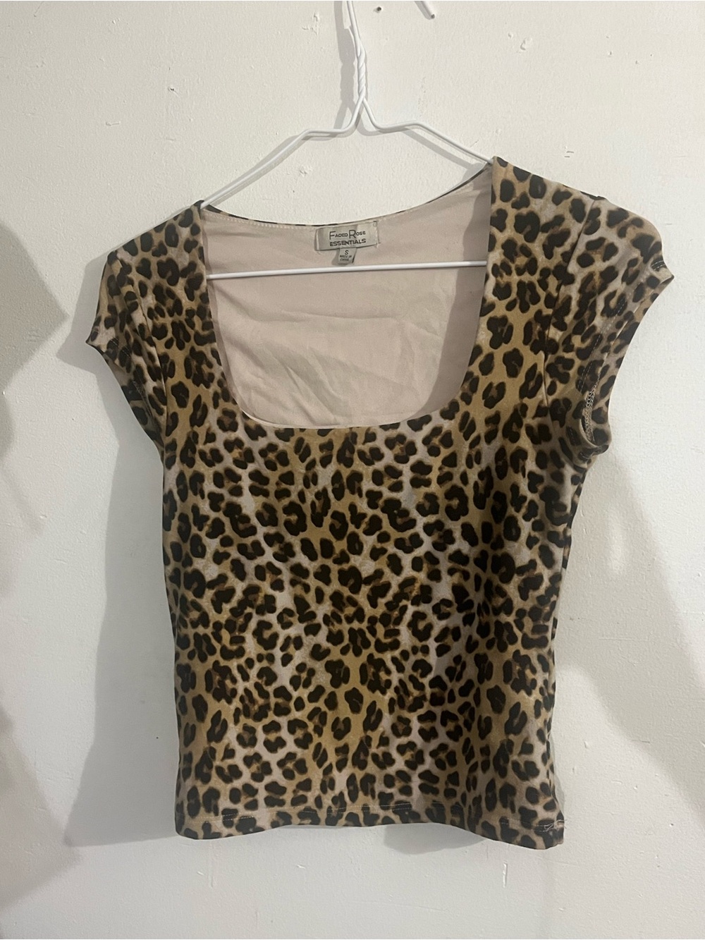 Leopard Print Scoop Neck Top